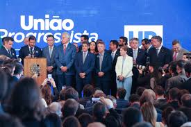 Ciro Nogueira e Rueda descartam clã Bolsonaro e promovem jantar com governadores "ratos"