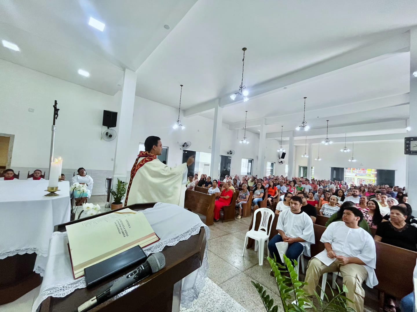 Festa de São Pedro traz show católico inédito para Paróquia em Ipatinga